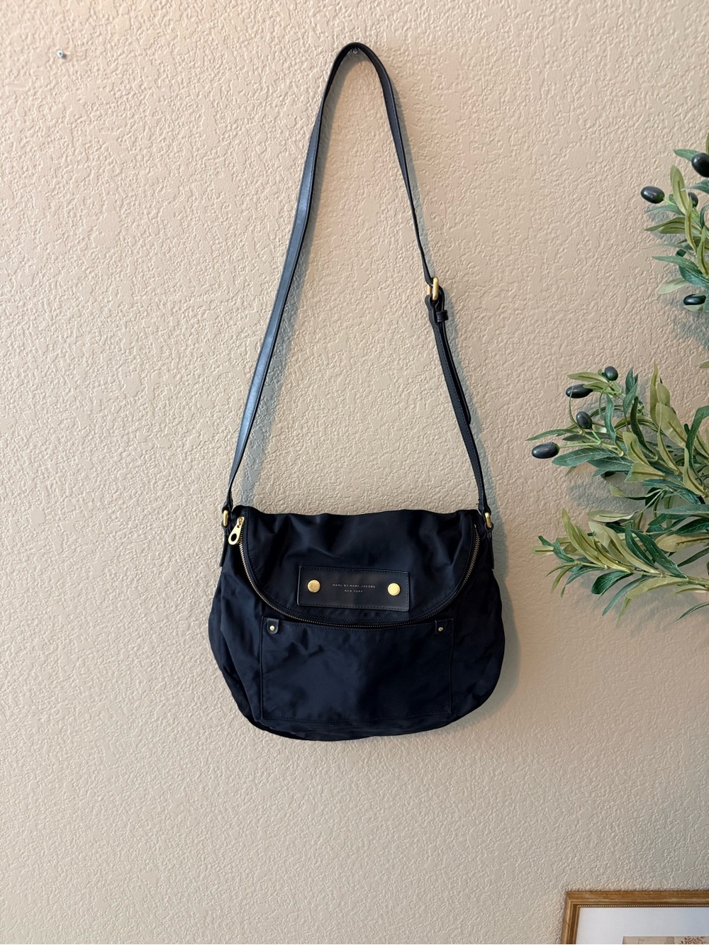 Marc by Marc Jacobs Preppy Nylon Natasha Black Crossbody Bag Gold Hardware
